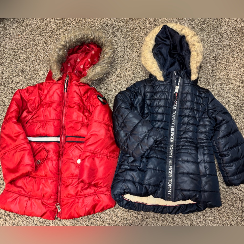 Tommy Hilfiger Red & Navy Twin Kids Quilted Puffer Jackets with Faux-Fur Hoods